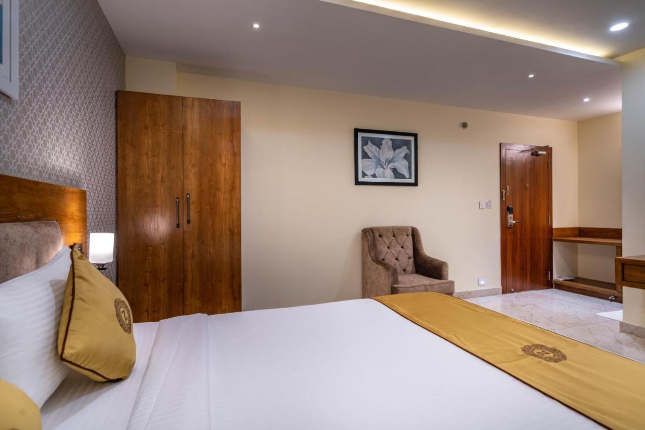 Zoris Boutique Hotel Bhubaneswar Exterior photo