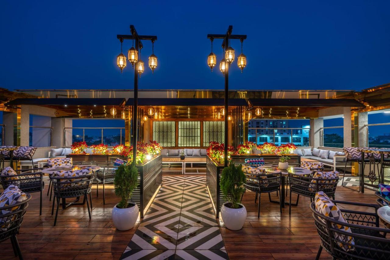 Zoris Boutique Hotel Bhubaneswar Exterior photo